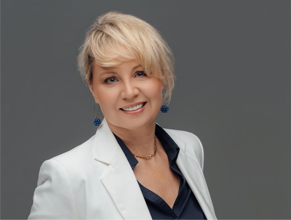 dr Aleksandra Deżakowska